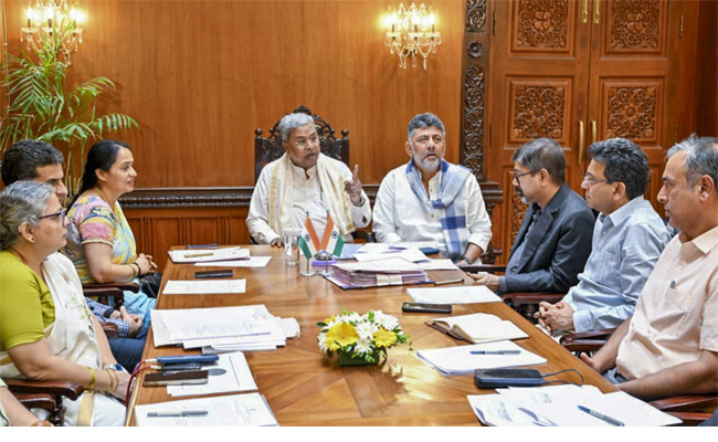 Hospital wall collapse: CM orders suspension of executive engineer; kin of victims get solatium